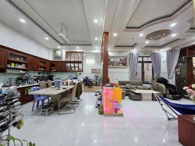 Biệt thự Quận 6, 15 x 14m, 4 tầng, có thang máy, xe hơi vào nhà