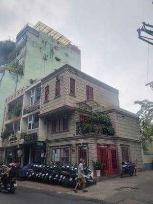 (Góc 2MT) Nguyễn Văn Tráng, Bến Thành, Q1, Dt: 7x12m, Kc: trệt 2 lầu