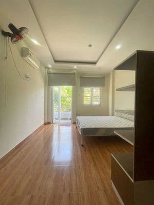 Bán nhà mặt tiền đường KDC Bông Sao,P.5,Q.8,dt: 4 x 17 - 3 lầu 11 Tỷ 6