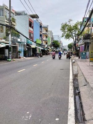 Nhà 2 tầng sát MT đường Hưng Phú Quận 8 DT 36m2 giá 4.88 tỷ