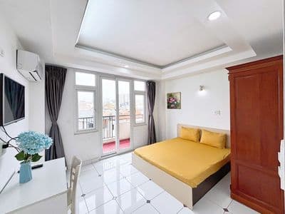 Căn hộ ban công 2 pn - thang máy gần cv hoàng văn thụ