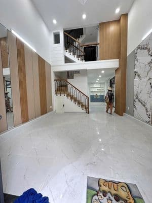 Ngay hẻm oto Lê Văn Sỹ, Quận 3 - 4,5x11m 3 tầng cực mới