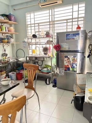 Nhà quận Binh Tân cũ chính chủ ket tiền bán gấp.