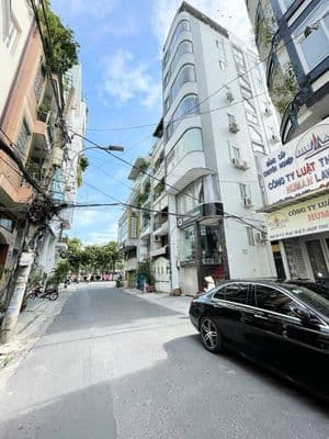 Bán nhà hẻm 4m đường 3 tháng 2, Quận 10 - ngang lớn 5m nhà 3 tầng