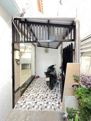 Nhà hẻm 1716 2pn giá 7 triệu