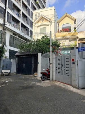 Bán Nhà H Trường Sơn Quận TB,DT:5,3x30 (NH: 8,8m2) KC:4 Tầng Giá;24 Tỷ