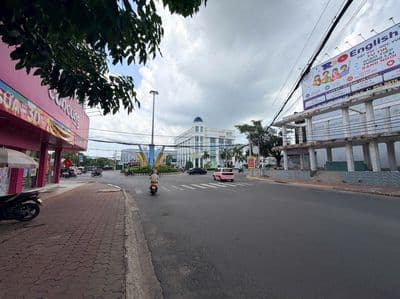 Cho thuê mặt bằng góc 2 Mặt tiền ngay vòng xoay Võ Văn Kiệt Phan Thiết