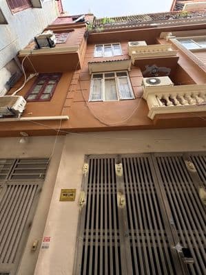 Bbán nhà 3t phố dương quảng hàm 63m2 xây chdv, văn phòng giá 18.8 tỷ!
