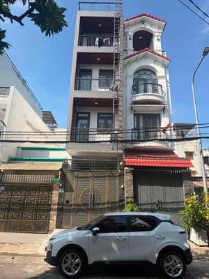 Nhà mặt tiền ô tô tránh 8 phòng cho thuê tại Lê Quốc Trị, Tân Phú