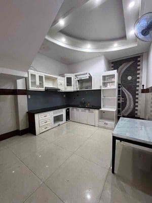 Cho thuê nhà 1 trệt 2 lầu hẻm xe hơi Làng Tăng Phú gần Lê Văn Việt