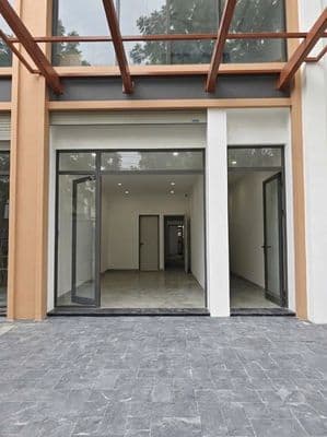 Cho thuê mặt bằng sang xịn - ngay chung cư panoma