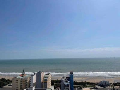 Cho thuê căn hộ 2PN 80m2 view biển Goldsea Vũng Tàu