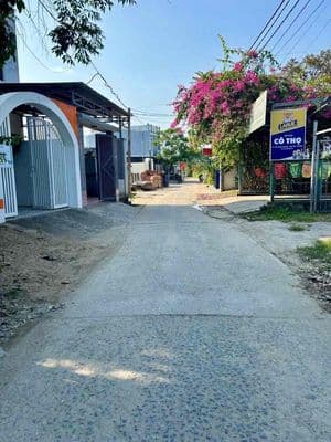 đất 2 mặt tiền thôn La Bông Hoà Tiến 150m2