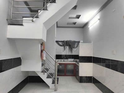 Bán nhà long hậu giáp nhà bè