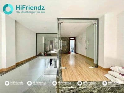 Mặt bằng kinh doanh - toà nhà mới sạch sẽ - mặt tiền lớn