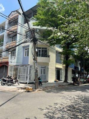 Cho thuê góc 2MT giáp tên lửa dt 4*20m