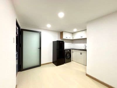 NHÀ 1 TRỆT 1 LẦU đầy đủ nội thất NGAY Dương Thị Mười