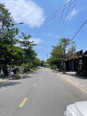 Cần bán đất mặt tiền hoà bình 1