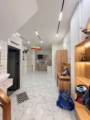 Hẻm thông bùi hữu nghĩa, 3p qua quận 1 - 45m2, 2 tầng, ở ngay - 8,3tyy