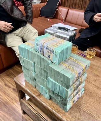 6 tầng thang máy ( nhà dòng tiền )