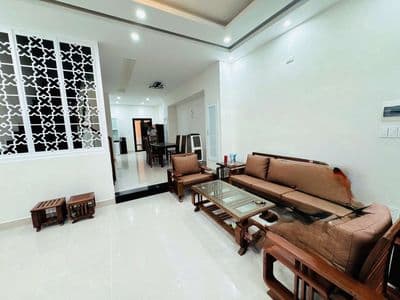 Cho thuê nhà 3 tầng 2 phòng ngủ gần loeseby