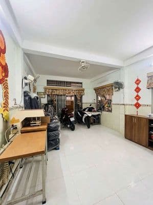 Bán gấp nhà hẻm tô CMT8 84m2, 4,5X18,5 BTCT 3 tầng 5PN chỉ có 8,5 tỷ.