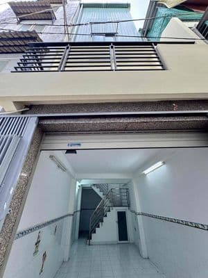 Nhà 4 phòng ngủ Phó Cơ Điều Quận 11 - Xe hơi đậu sát cửa - 4 Tỷ Nhỉnh