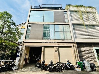 Tòa nhà khu trần hưng đạo, quận 1 - 8x18m - 4 tầng ~ 500m2 sàn