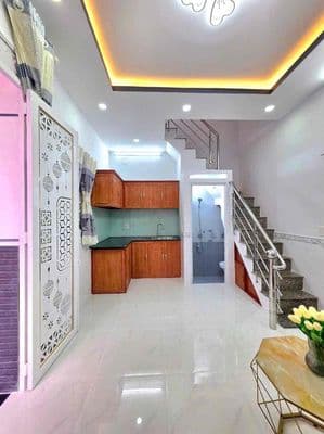 nhà đẹp 2 lầu gần cầu Phú Xuân đường Huỳnh Tấn Phát