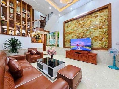 Full nội thất xe hơi ngủ trong nhà 5 22m trệt 3 lầu 5pn 6wc