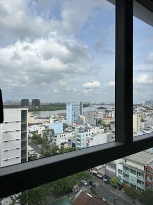 Bán nhanh CH 1 PN riêng Saigon Royal - nhà trống