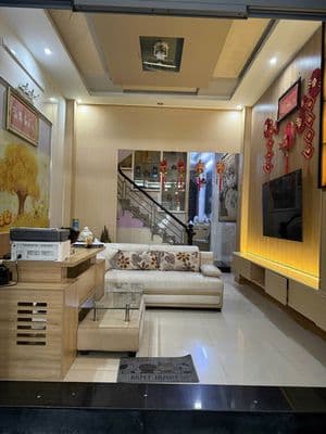 Nhà 4 tầng 4pn đường số 3 - chỉ 20tr!
