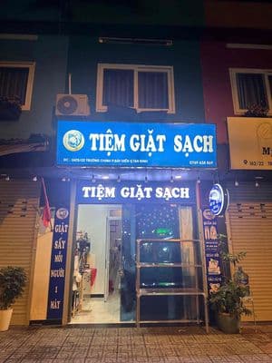 Cho thuê nhà tân bình hẻm oto (cách chợ hoàng hoa thám 200m)