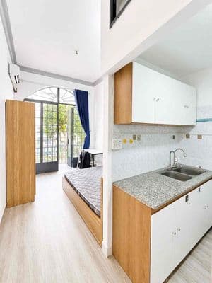 Studio_Bancol_Cửa sổ_Tách bếp_Full nội thất_An ninh_Pullman_VLU cs1