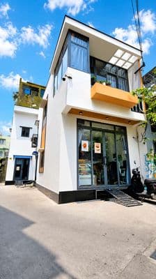 Ô tô ngủ trong nhà-đậu đỗ 2-3 chiếc 3,9x13m 2 tầng 3pn nhỉnh 150tr/m2