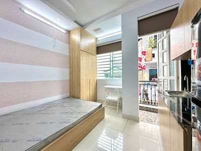 Cho Thuê Studio Chill Ban Công Riêng | Thích Quảng Đức, Phú Nhuận