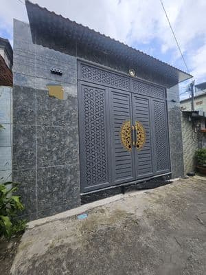 Nhà cấp 4 dt 104m2 ngay Vincom 550 đường Nguyễn Đức Thiệu Dĩ An