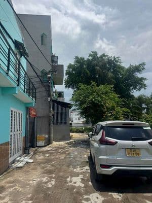 Bán Nhà 4x15 Trệt 2 Lầu , Nhà Đường Oto thông