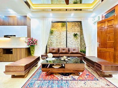 Nhà xinh phố Võ Chí Công, lô góc, ngõ thông, 20m ra ô tô, nội thất đẹp