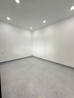 Nhà nguyên căn 4pn xe tải