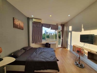 Căn hộ ban công , cửa sổ lớn đón nắng quận 3 đường Hoàng Sa