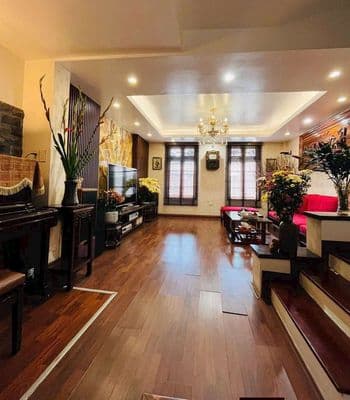 Hiếm! Nhà phố Ngọc Khánh,lô góc, ngõ thông, kinh doanh, nội thất đẹp