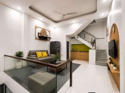 Bán nhà phố Đội Cấn, lô góc, gần phố, ngõ thông