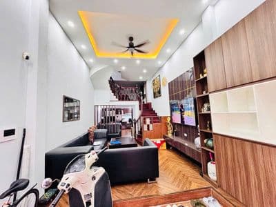 Nhà Nguyễn Khang. Mặt ngõ KD, 50m ra phố, dân xây thoáng, ko QH, 38m2