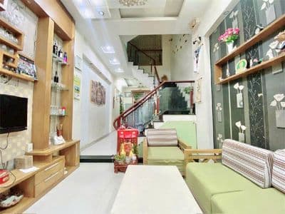 Bán nhà -q10- sư vạn hạnh - 5 tầng - sân thượng - 5 pn (tl) 7,9 t.ỷ
