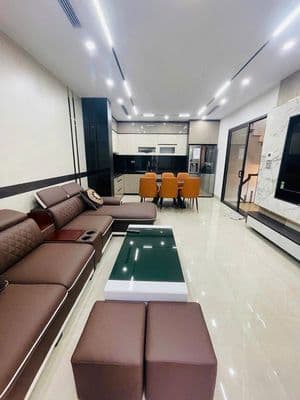Nhà Hạ Yên Quyết. Lô góc thoáng, ngõ 3m, nhà xây mới, sát phố, 40m2