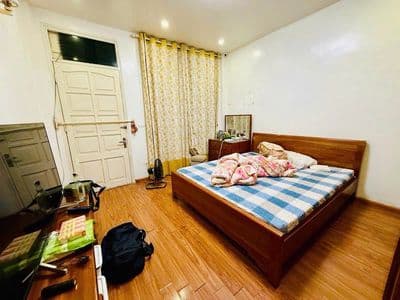 Nhà Đội Cấn. Ngõ thông, VF3 đỗ cửa, KD, dân ở còn mới, full NT, 42m2