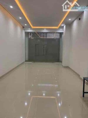 Cho thuê nhà mặt tiền đường Ngô Quyền, gần khách sạn Mường Thanh, Cầu