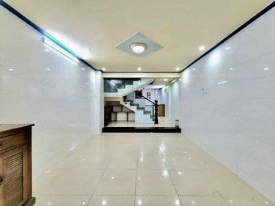 Hẻm Xe Hơi 279/8A Nguyễn Đình Chiểu, Q3, 3Phòng ngủ