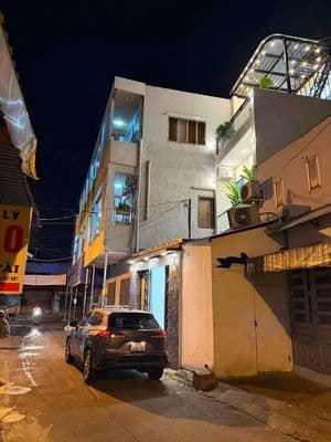 Bán nhà hxh full nội thất,sát mặt tiền đường Âu Cơ p.14 q. Tân Bình